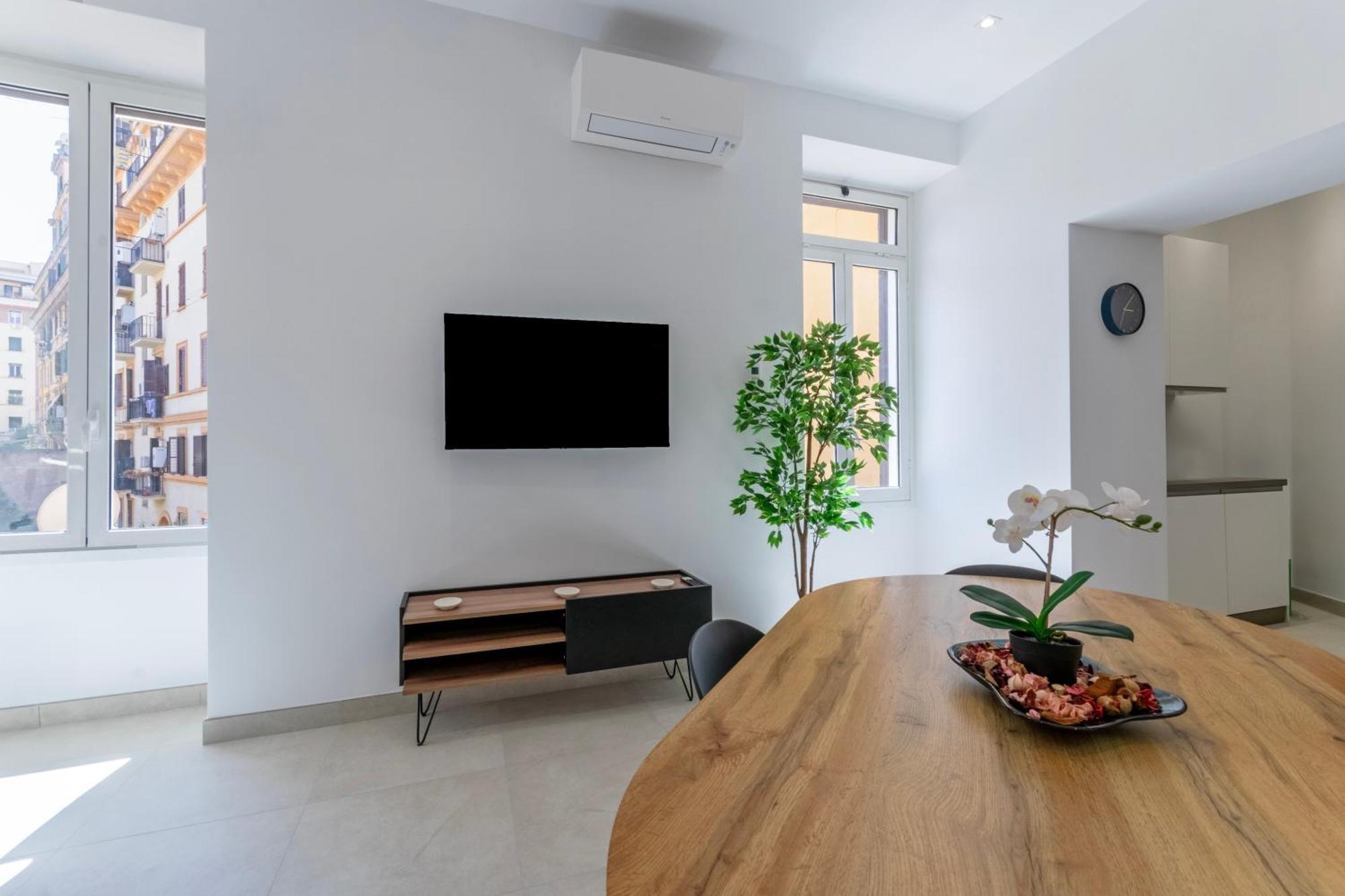 Appartement Near To Colosseum Re-house *